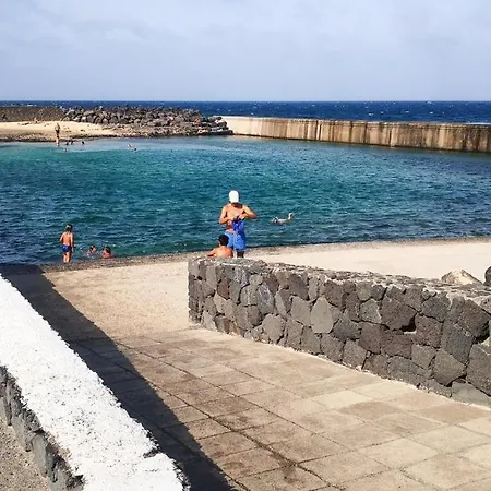 Casa de Férias Casa Riadero By Vulcano Homes Guatiza