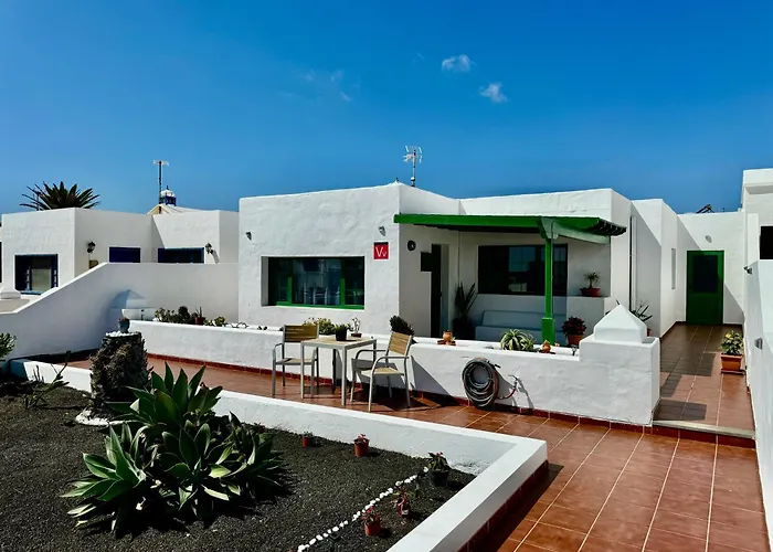 Casa Riadero By Vulcano Homes * Guatiza