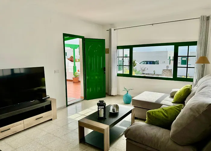 Semesterbostad Casa Riadero By Vulcano Homes *